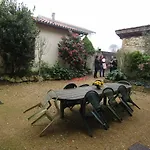 Bed and Breakfast Les D'eugenie