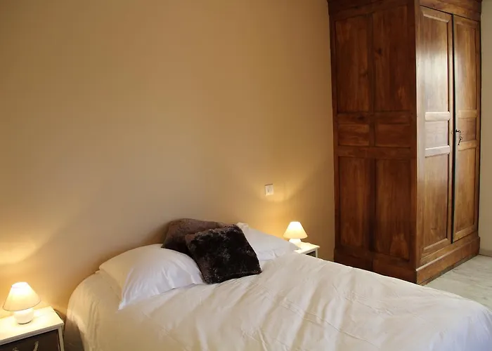 Les D'eugenie Oda ve Kahvaltı